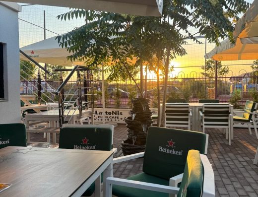 LatteNis Club Cafe