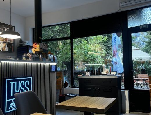 Tuss Cafe