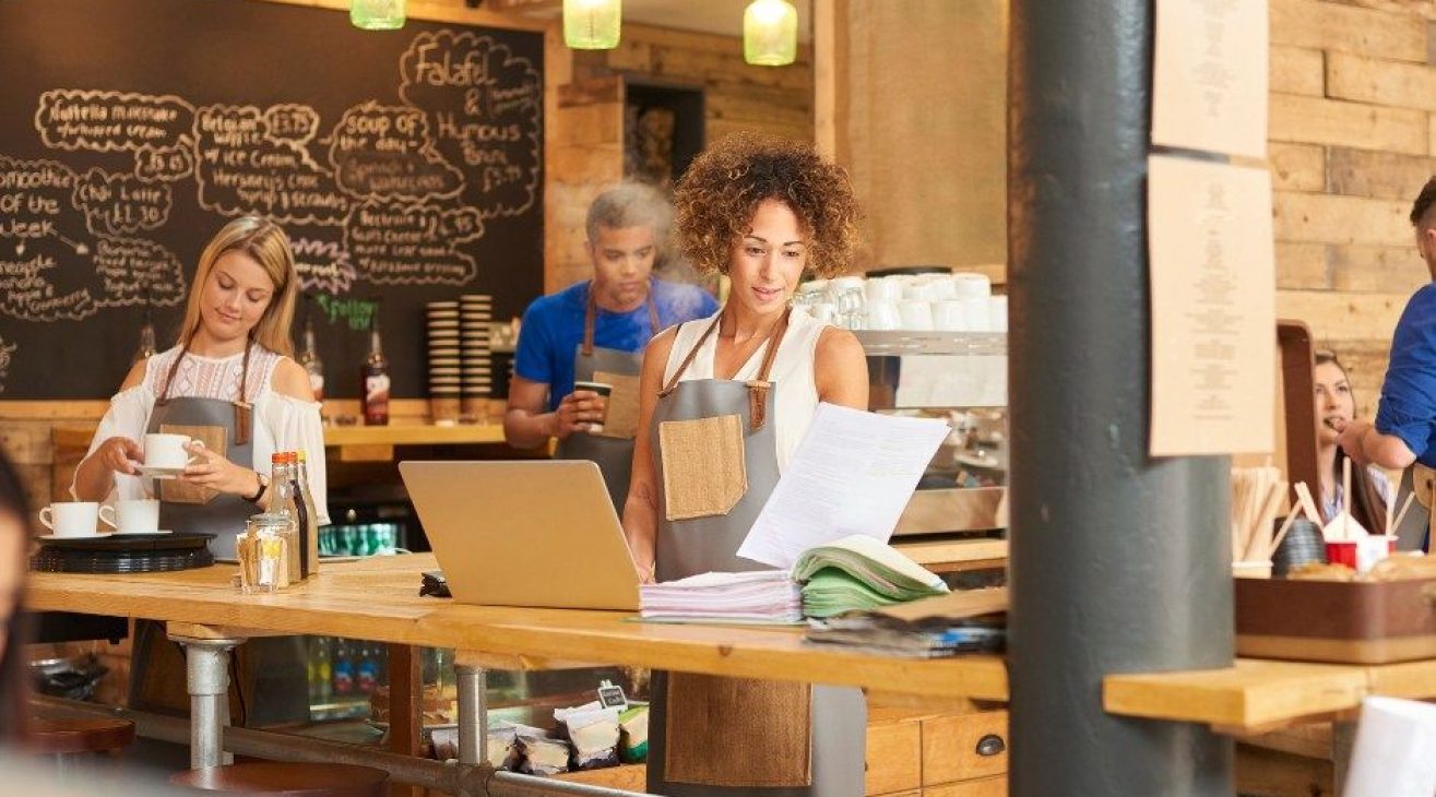 5 Cafenele Laptop-Friendly Din București Unde Chiar Poți Lucra