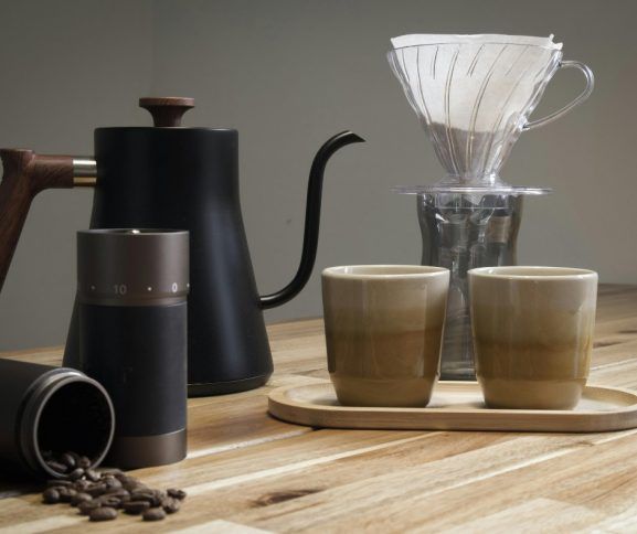 5 Cafenele Din București Pentru Pasionații de Origini Single șI Metode Alternative (V60, Kalita, Aeropress)