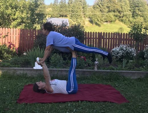 Relax Yoga cu Iuli Darie | Yoga și Meditație Începători ~ Yoga Kids ~ Yoga Prenatal ‍~ Office Yoga