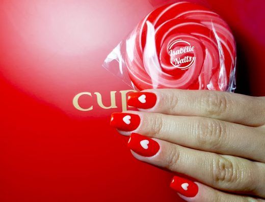 Isabélle Nails Salon Manichiura Brasov